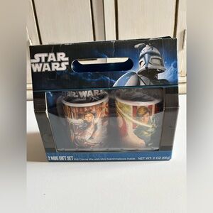 STAR WARS MUG GIFT SET HOT COCOA MIX 2011 2 MUGS CUPS COLLECTIBLE RETRO VINTAGE